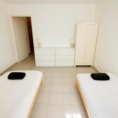 Moderne Et Paisible Maisonette Avec Jardin Fenouillet