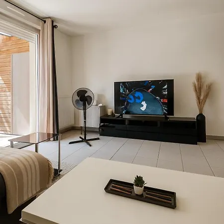 Apartmán Moderne Et Paisible Maisonette Avec Jardin *